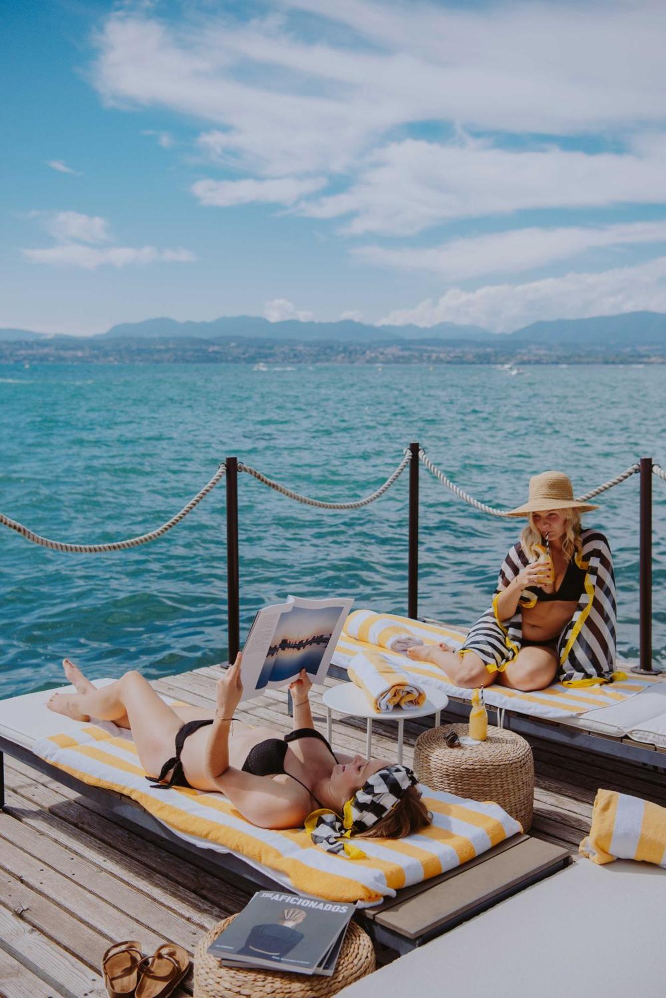 Aqva Boutique Hotel (Adults Only) 西尔米奥奈 外观 照片