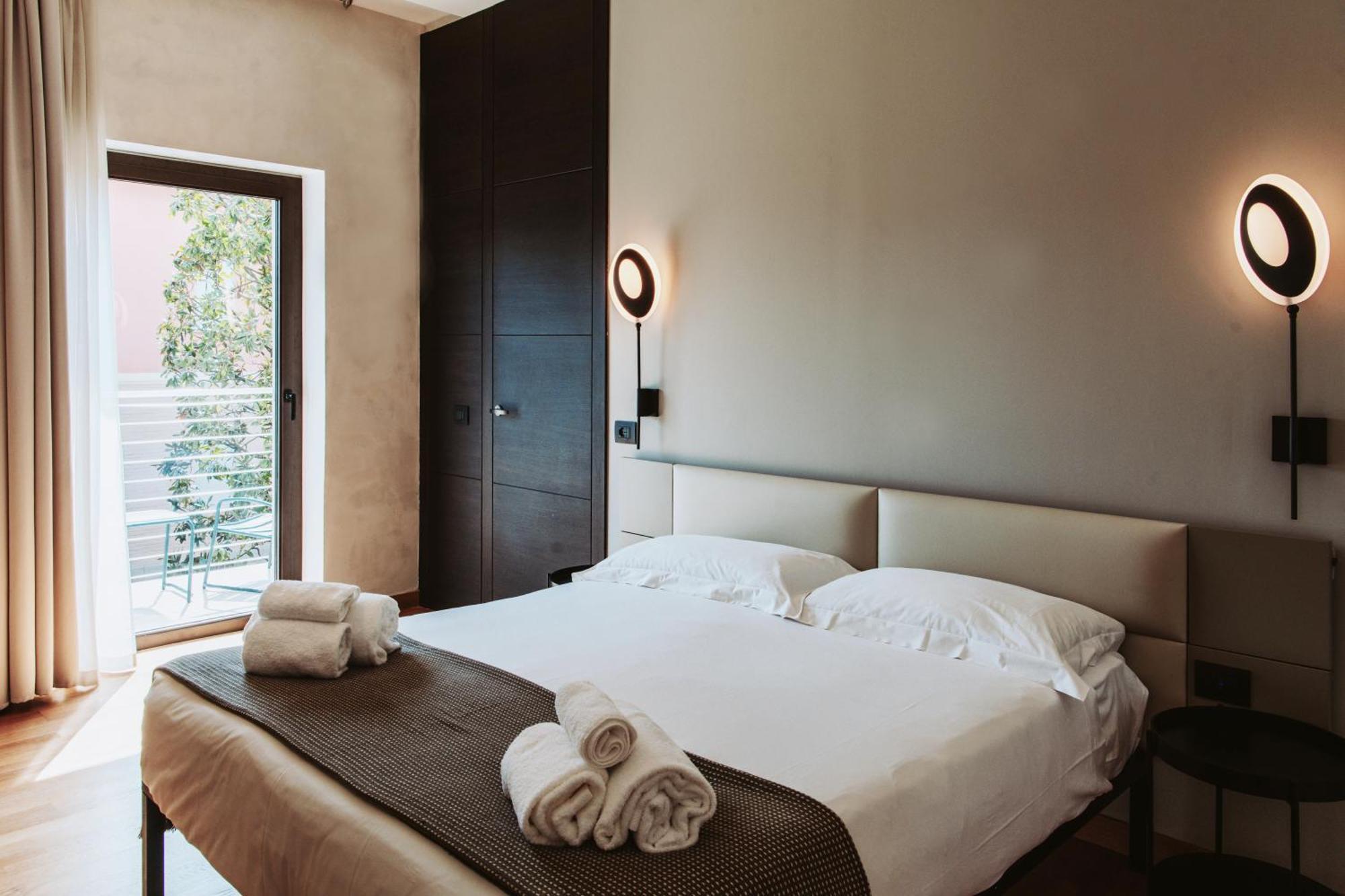 Aqva Boutique Hotel (Adults Only) 西尔米奥奈 外观 照片